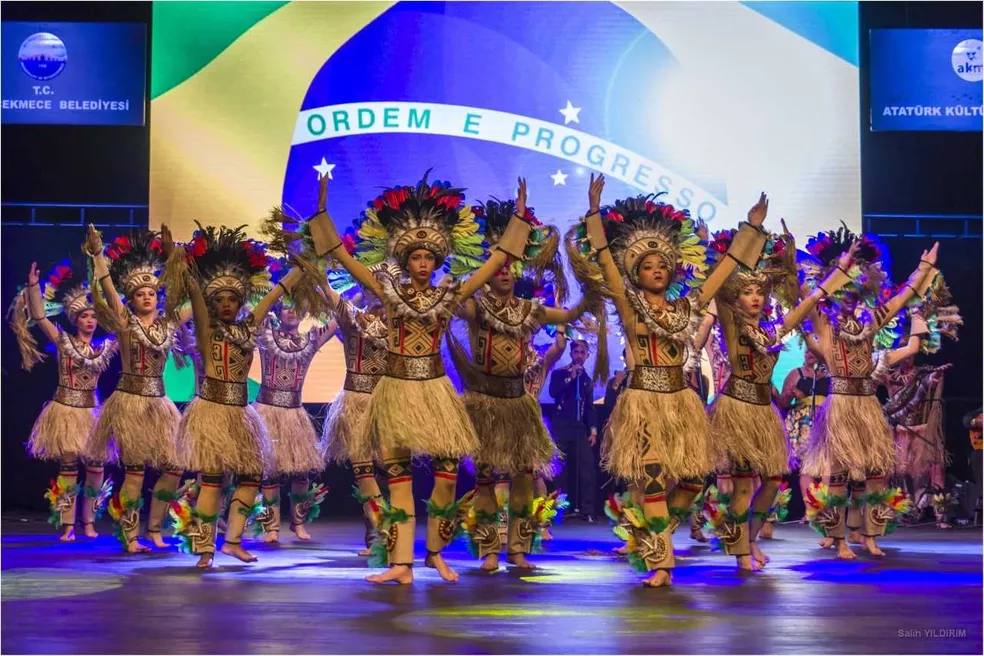 Dança dos povos indígenas interpretada pelo Flor Ribeirinha — Foto: Divulgação