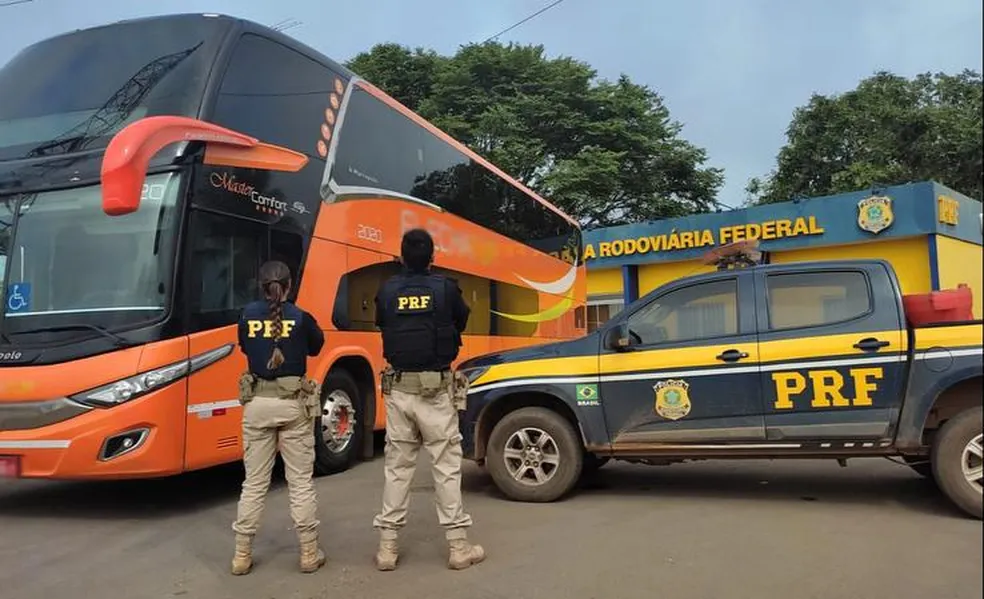 Veículo foi abordado em Sorriso quando voltava de Brasília, segundo a PRF. — Foto: PRF